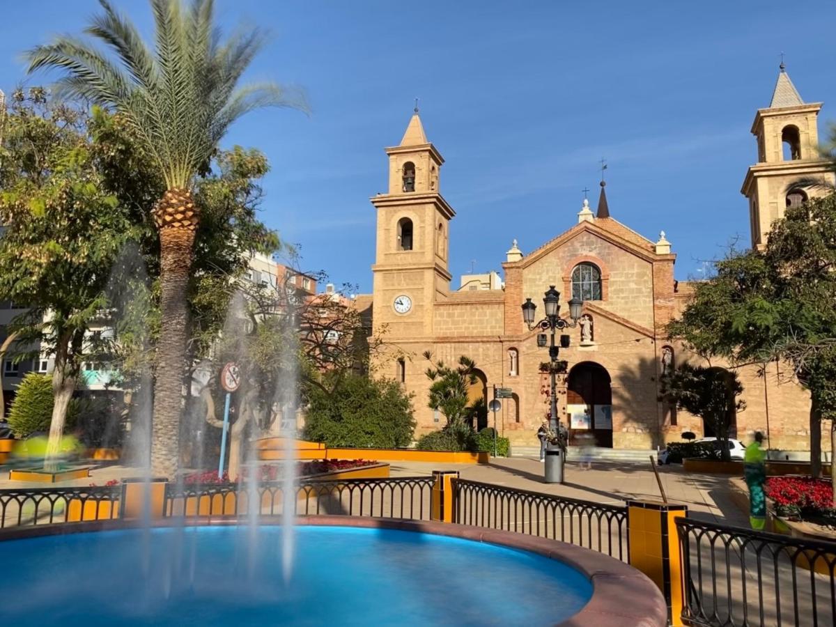 Amazing 2-Bedrooms Apartment With Pool Torrevieja Center Екстер'єр фото